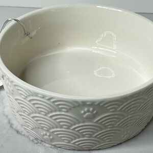 🐾 10 Strawberry Street Pet Bowl Paw Embossed Off White Ceramic New
